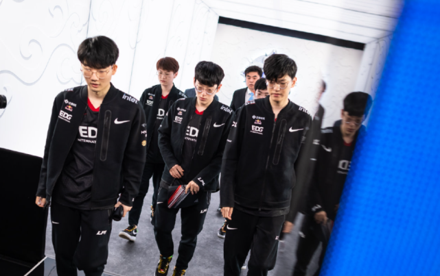 类似的高位 类似的高位