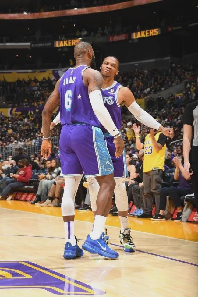 取而代之的 取而代之的